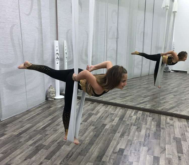 aerial-kids-yoga-3